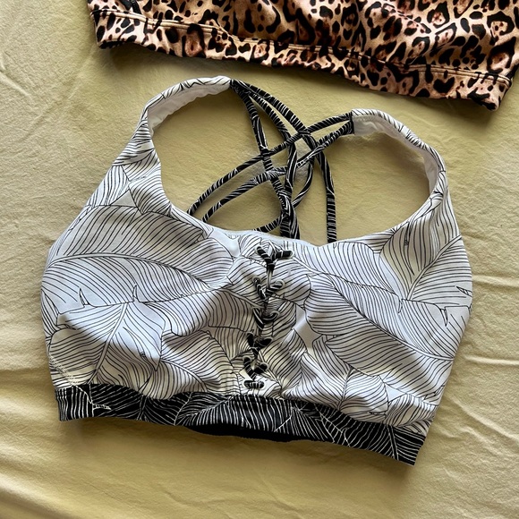 2 pack Racerback Bras Victoria’s Secret - Picture 3 of 4